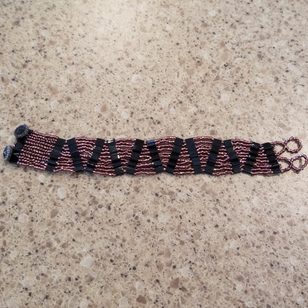 Bead bracelet